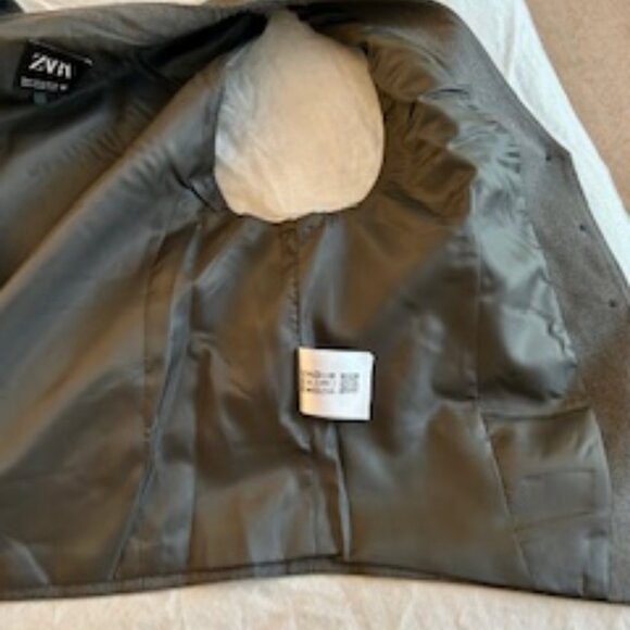 Zara Gray Buttoned Vest - Picture 6 of 6